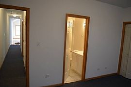 2 Bedroom W/2 Private En-Suite Baths in Lincoln Park, IL (Photo 9 of 12)