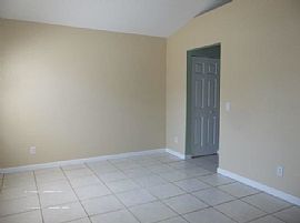 Beautiful Rental Home - Immediate Move In in Port Charlotte, FL (Photo 3 of 10)