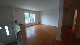 25 Hillview St in Bridgeport, CT (Photo 6 of 10)