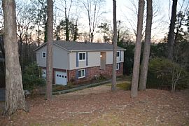  Beautiful Property in Vestavia Hills, 3bedroom 2 1/2 Baths in Mountain Brook, AL