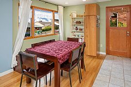 3 Beds 2 Baths 2,000 Sqft Remarkable Mid-Century Bryant Home in Seattle, WA (Photo 5 of 11)