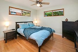 3 Beds 2 Baths 2,000 Sqft Remarkable Mid-Century Bryant Home in Seattle, WA (Photo 7 of 11)