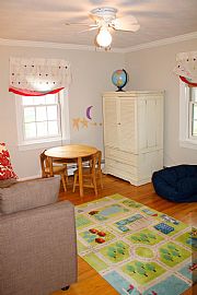  Home Details For 44 Wilbur Ave in Arlington, MA (Photo 7 of 12)