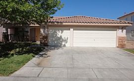 Wonderful 3 Bed and 2.5 Bath Home Has 2,387 Square Feet of Livi in Las Vegas, NV