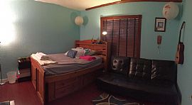 3 Bed, 2.0 Bath, 1809 Sqft, $1,100 in Boynton Beach, FL (Photo 6 of 12)