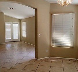 Spacious 3 Bed 2 Bath This Nice Home Is Located Near Major Free in Phoenix, AZ (Photo 4 of 12)