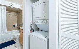 Fantastically Furnished 1bd/1.5ba ! in Honolulu, HI (Photo 10 of 12)