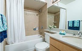 Fantastically Furnished 1bd/1.5ba ! in Honolulu, HI (Photo 11 of 12)