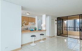 Fantastically Furnished 1bd/1.5ba ! in Honolulu, HI (Photo 3 of 12)