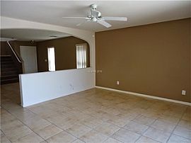 3671 Durant River Dr, Las Vegas, Nv 89122 in Las Vegas, NV (Photo 4 of 12)