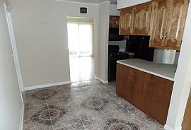 3bdr, 2bath Ranch Also Offers Full Basement 1 Car Attach Garage in Joliet, IL (Photo 9 of 11)