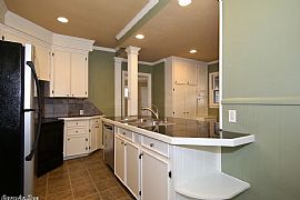  Charming Cottage Move-In Ready. Warm and Cozy in Little Rock, AR (Photo 6 of 11)