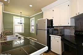  Charming Cottage Move-In Ready. Warm and Cozy in Little Rock, AR (Photo 8 of 11)