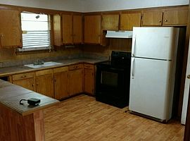 954 Delmar Dr, Mobile, Al 36606 Is Available For Move in Asap in Mobile, AL (Photo 4 of 4)