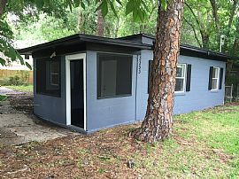 2 Beds 1 Bath 1 Sqft in Jacksonville, FL (Photo 4 of 12)