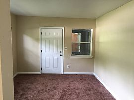 2 Beds 1 Bath 1 Sqft in Jacksonville, FL (Photo 7 of 12)