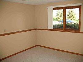 Fully Updated and Clean Home  in Saint Paul, MN (Photo 9 of 12)