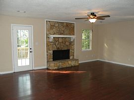3 Beds 2 Baths 1,352 Sqft in Augusta, GA (Photo 4 of 12)
