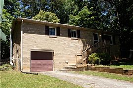  3 Beds 2 Baths 1,300 Sqft in Marietta, GA (Photo 2 of 12)