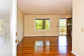  3 Beds 2 Baths 1,300 Sqft in Marietta, GA (Photo 7 of 12)