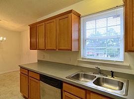 Neat 3 Bedroom Ranch Style Home in Columbia, SC (Photo 10 of 10)