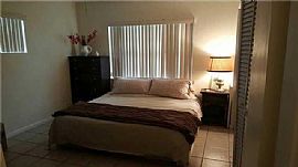 Nice 3ed 1 Ba Story Villa Home Stainless Steel Appliances in Miami, FL