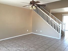 7784 W Northview Ave, Glendale, Az 85303 in Glendale, AZ (Photo 2 of 12)