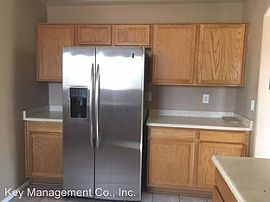 7784 W Northview Ave, Glendale, Az 85303 in Glendale, AZ (Photo 7 of 12)