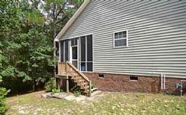 319 Whitehurst Way,.  $500 in Columbia, SC (Photo 2 of 10)