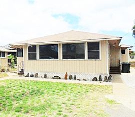 Very Large 3/2 in Waianae, HI