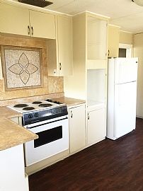 Very Large 3/2 in Waianae, HI (Photo 3 of 3)