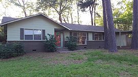  3 Bed 2 Bath Home Freshly Renovated. New Roof, New Ac in Jackson, MS