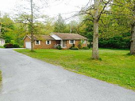  Home Details For 235 N Forrest Rd in Beckley, WV