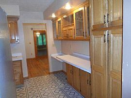  Home Details For 235 N Forrest Rd in Beckley, WV (Photo 6 of 12)