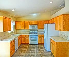 3 Bed, 1250 Sqft, $900 in Fernley, NV (Photo 3 of 9)