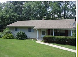 Beautiful Big Yard 2car Garage and Lots of Off Street Parking in Festus, MO