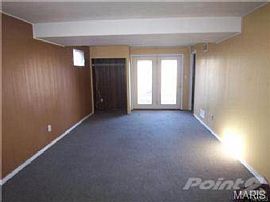 Beautiful Big Yard 2car Garage and Lots of Off Street Parking in Festus, MO (Photo 2 of 5)