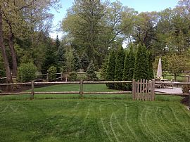 Convenient Commuting Location in Lincoln, MA (Photo 2 of 9)