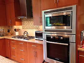 Convenient Commuting Location in Lincoln, MA (Photo 9 of 9)