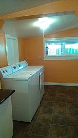 Peaceful 2 Beds 1 Bath with Its Open and Unique Floorplan in Portland, OR (Photo 10 of 11)