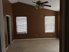 Gorgeous 3br Loft in Beautiful Brookfield! in Brookfield, WI (Photo 6 of 6)