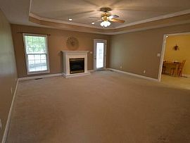Three Bedroom, Two Bath, Single Family Home in Athens, AL (Photo 3 of 7)