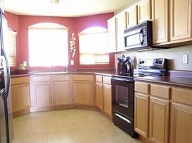 2215 W Mark Ln, Phoenix, Az 85085 in Phoenix, AZ (Photo 4 of 12)