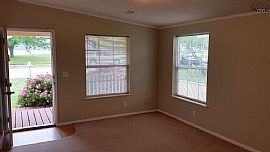  Super Cute! 3 Bedroom, 2 Bath with 1118 S.F. in Wichita Falls, TX