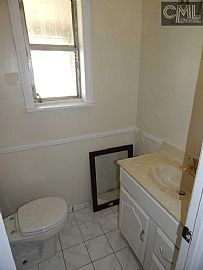 Spacious Home on a Quiet Corner Lot in Columbia, SC (Photo 3 of 6)