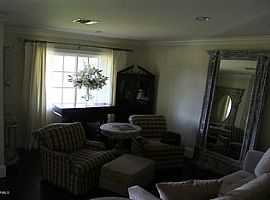 4701 N Dromedary Rd, Phoenix, Az 85018 in Phoenix, AZ (Photo 4 of 12)