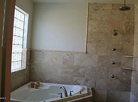 4701 N Dromedary Rd, Phoenix, Az 85018 in Phoenix, AZ (Photo 8 of 12)