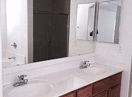 15346 W Laurel Ln, Surprise, Az 85379 in Surprise, AZ (Photo 7 of 12)