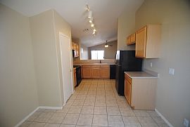 Nice Family 3 Beds 2 Baths in Apache Junction, AZ (Photo 6 of 8)
