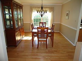 Beautitul House in Great Neighborhood in Columbia, MD (Photo 7 of 11)